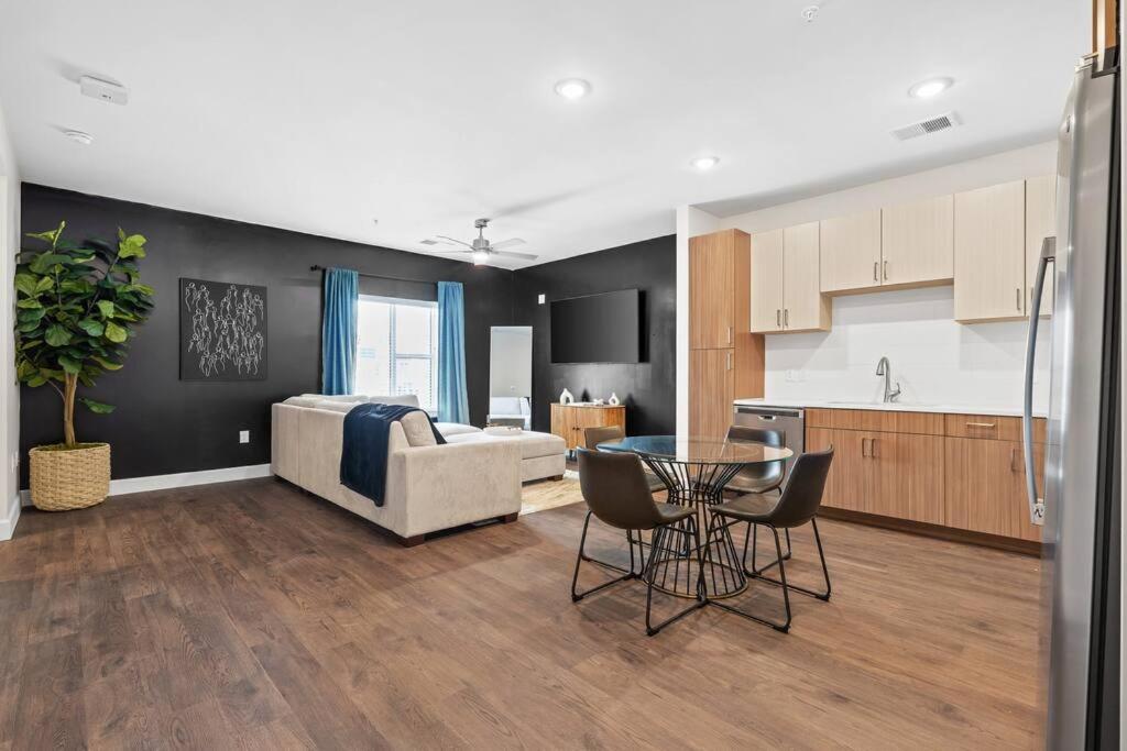 נאשוויל The Hollywood Suite The Gulch מראה חיצוני תמונה