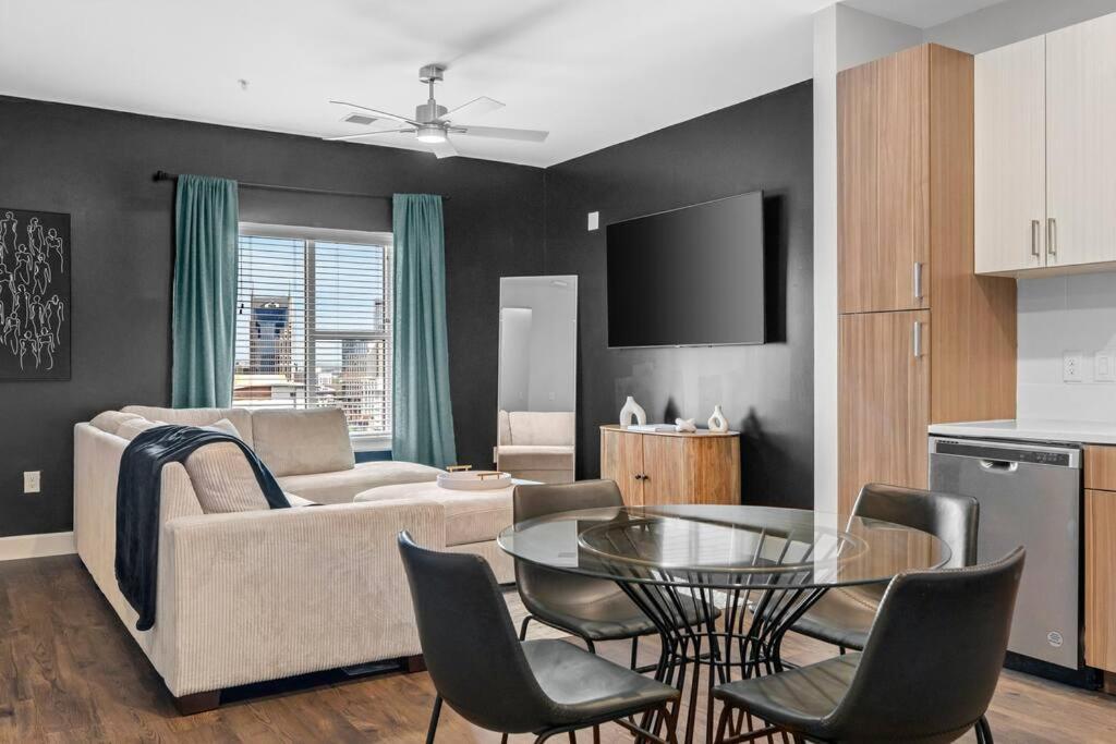 נאשוויל The Hollywood Suite The Gulch מראה חיצוני תמונה